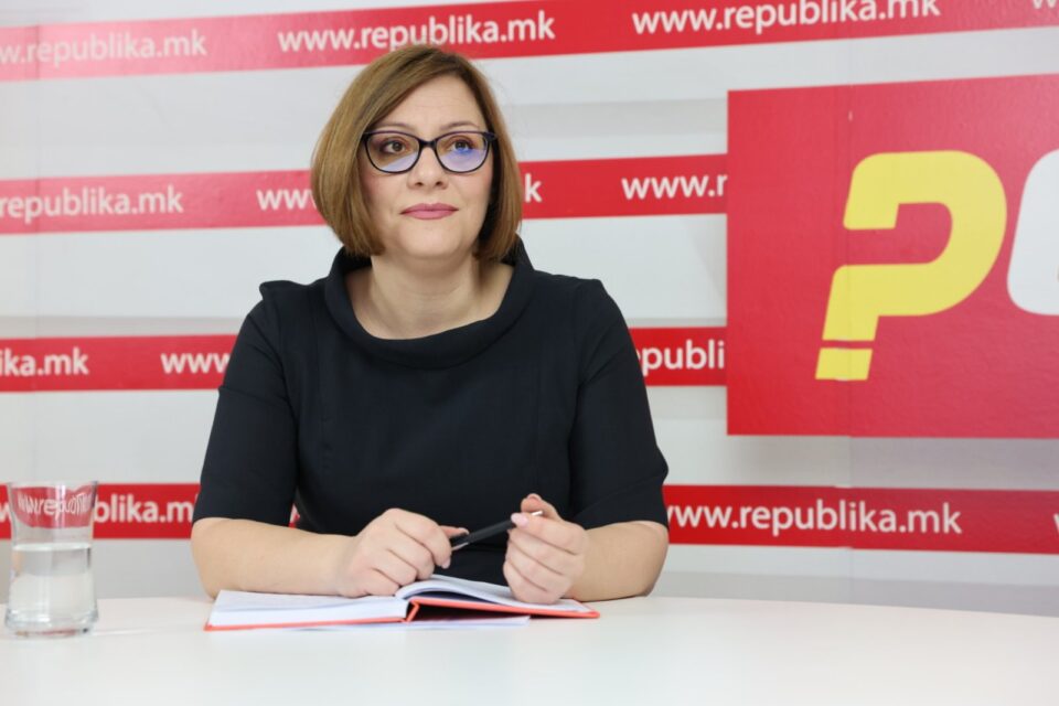 Димитриеска-Кочоска: Ќе победиме со 61 пратеник