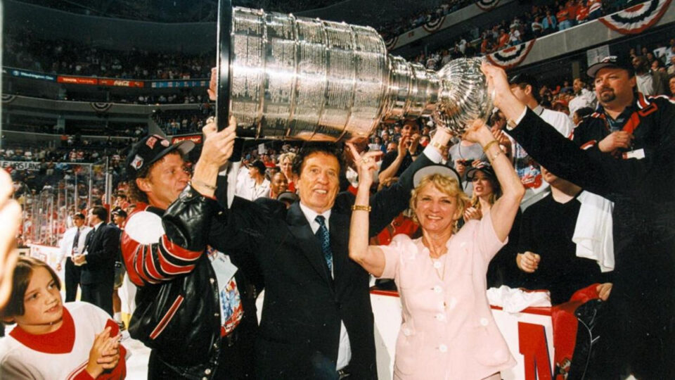 Македонката Меријен Илич, сопственичка на Детроит Ред Вингс, почестенa од НХЛ како највлијателна жена во лигата