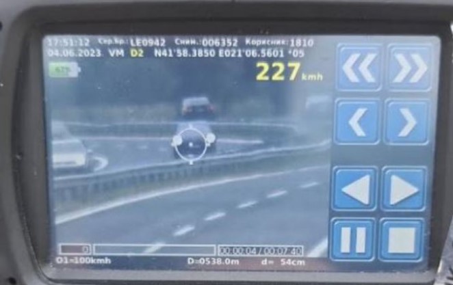 На автопатот Тетово-Скопје се „шиба“ со 200 километри на час