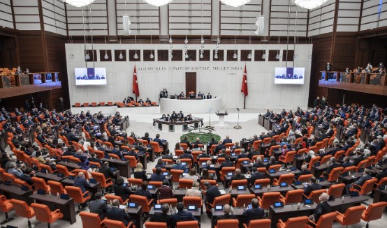 Турција ќе го менува Уставот
