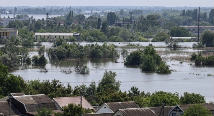 Бројот на жртви од поплавите во Украина, во зоните под контрола на Москва, се зголеми на 41
