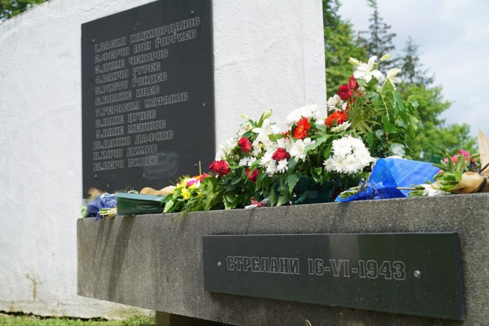 Османи да побара од бугарскиот колега да клекне и да побара прошка за масакрот во Ваташа, бара Мицкоски