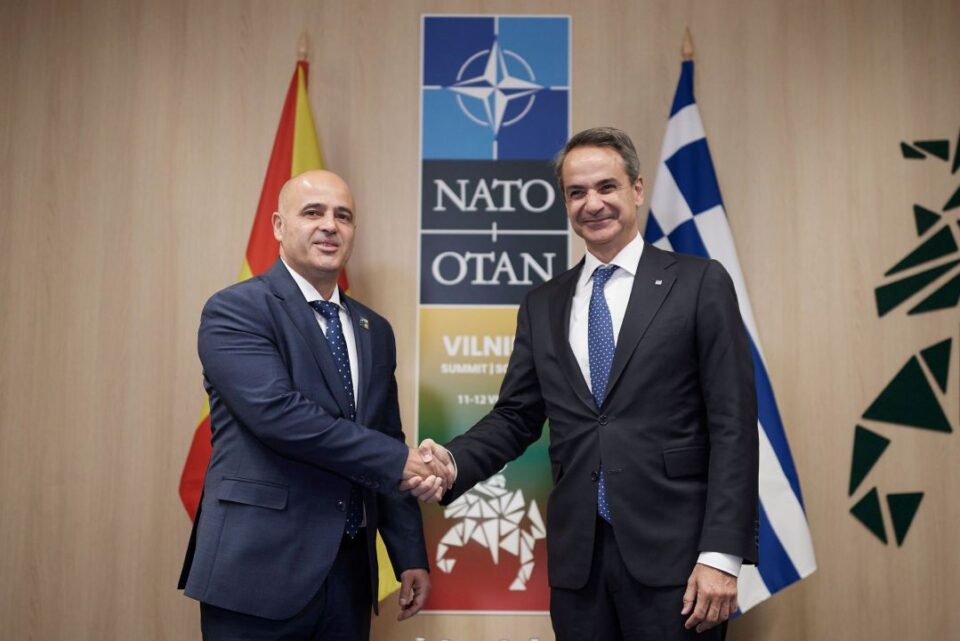Ковачевски – Мицотакис: Грција останува силен партнер на Македонија на патот кон ЕУ