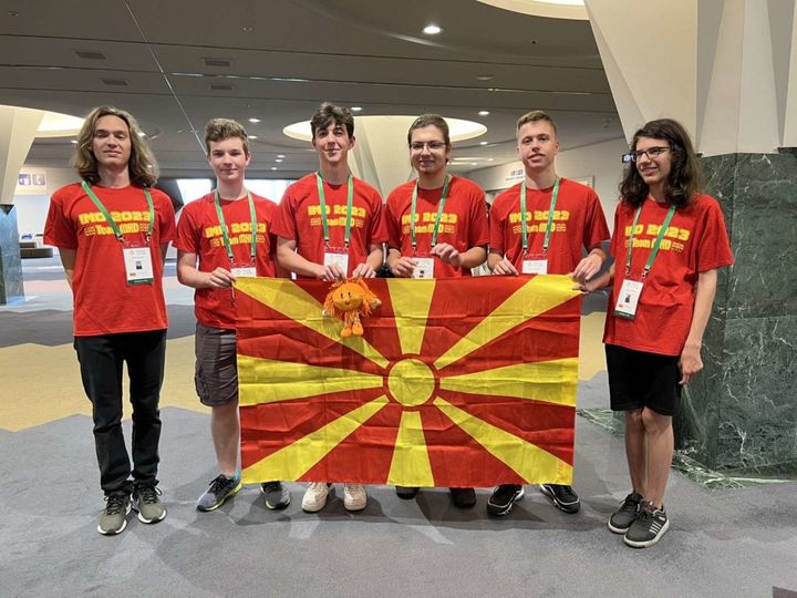 Огромен успех за средношколците на математичката олимпијада во Јапонија: Дамјан Давков освои златен медал