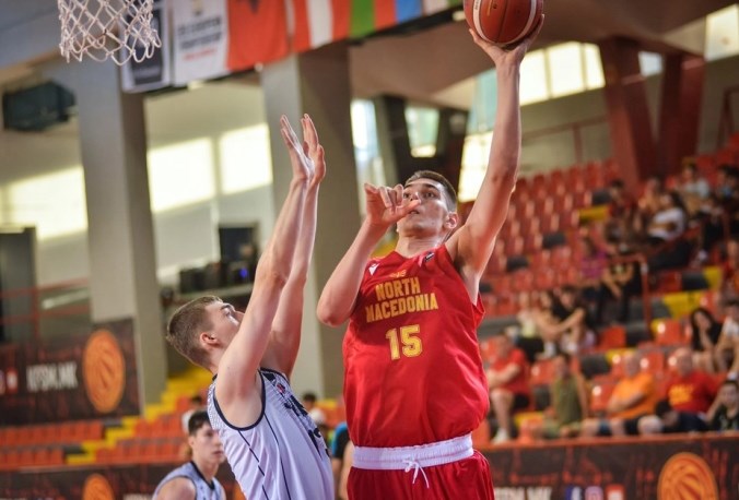 Македонската машка кошаркарска репрезентација до 20 години вечерва ја победи Бугарија со 83-54