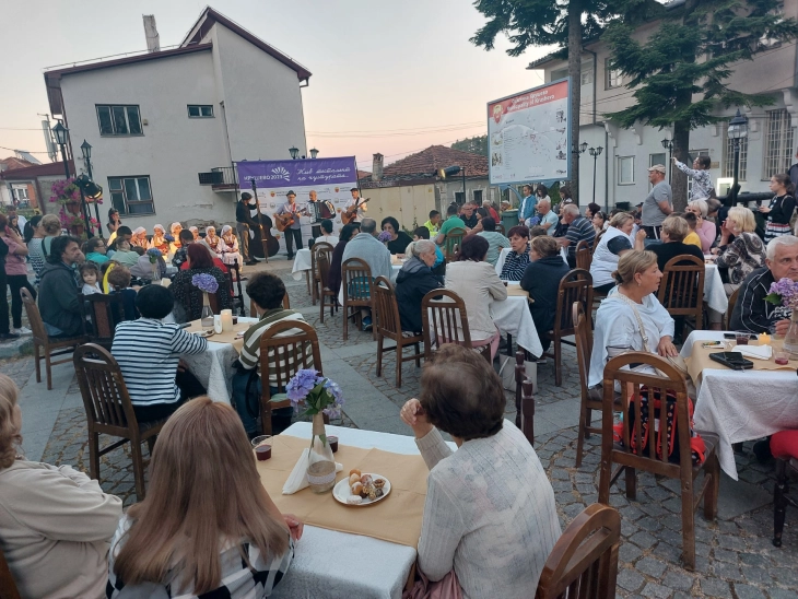 Во пресрет на Илинден, во Крушево првпат се одржа манифестацијата „Старата крушевска чаршија“
