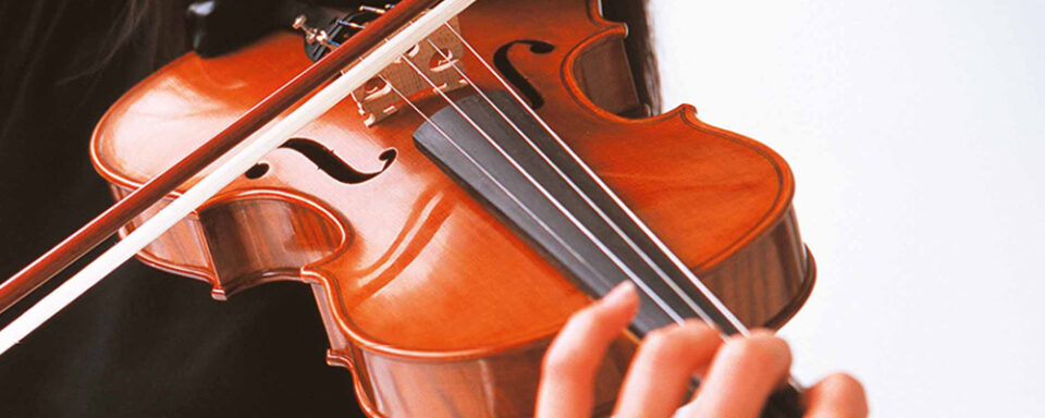 Концерт за виолина и пијано со изведувачи од Грција на Скопско лето