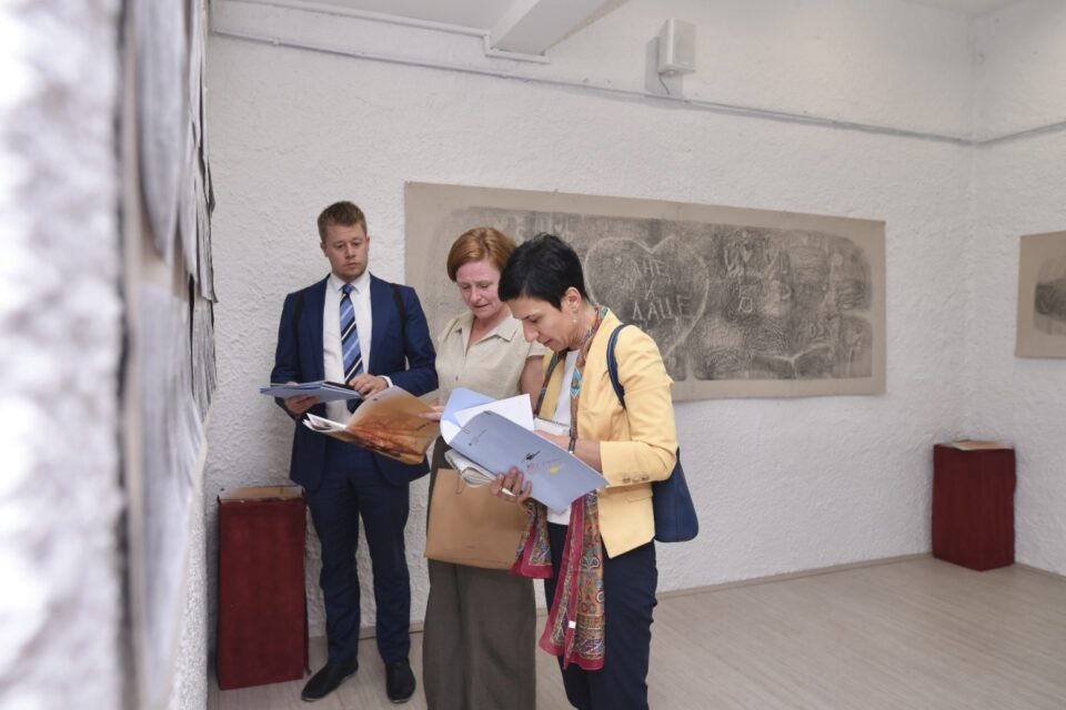 Петра Дрекслер, германска амбасадорка: Уметноста не прави посилни и тука може да се почувствува таа уметничка енергија