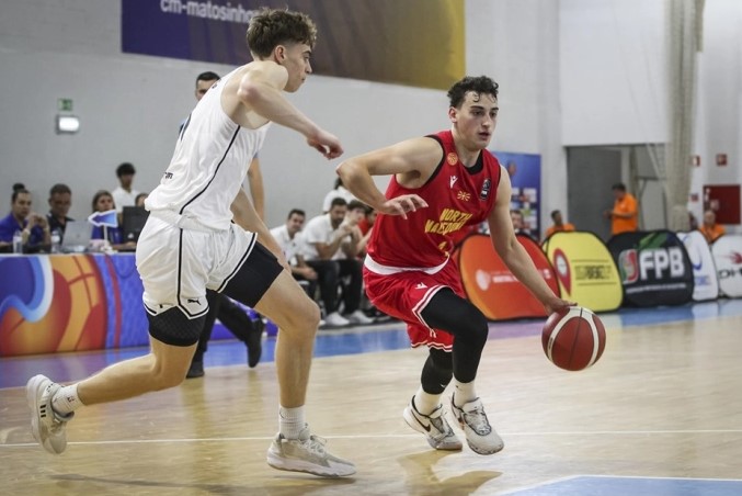 Македонските кошаркари во борба за Олипијада