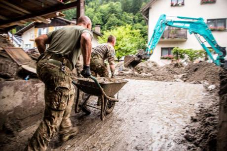 Македонски војници затруени со јаглерод моноксид во Словенија, двајца се во болница
