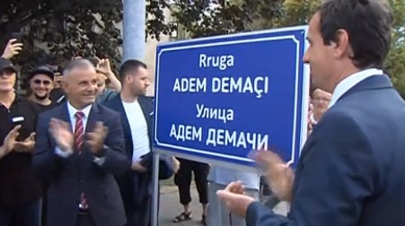 Без Бадентер ништо: Ганиу порача до Арсовска дека Албанците нема да гласаат за враќање на старото име на преименуваната улица