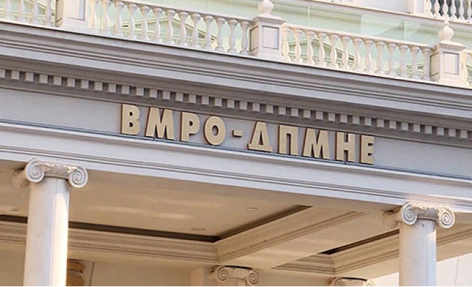 ВМРО-ДПМНЕ ги осудува овие заткулисни игри, кои имаат цел за спас на оние кои направиле криминал, на штета на народот