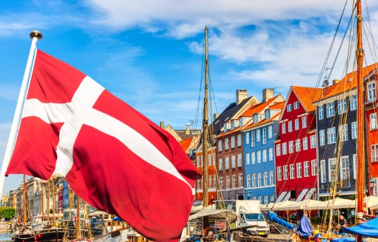 Како се живее во Данска: Службениот лап топ останува на работа, никогаш нема да ве поканат дома
