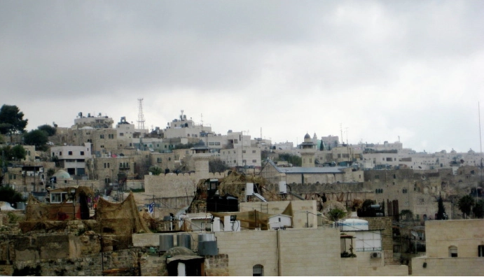 Израелска рација во палестински бегалски камп: Двајца Палестинци загинале