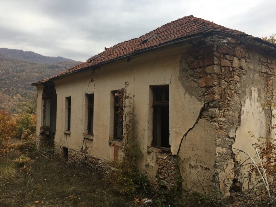 80 години настава на македонски јазик во село Подвис