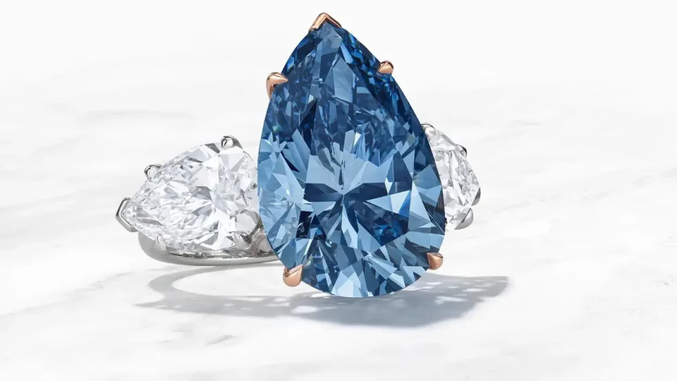 На аукција редок син дијамант! Цена? 50 милиони долари