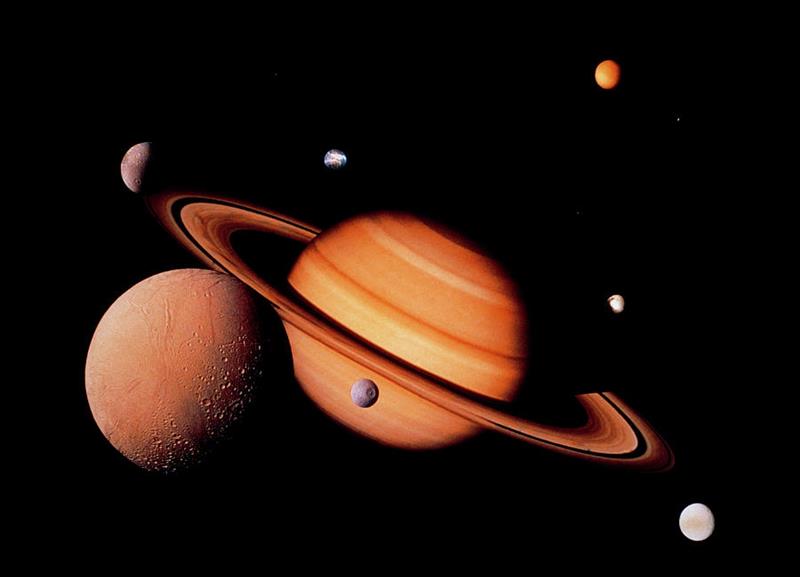 2024 година ќе биде тешка: Кого ќе го стигне кармата на Сатурн?