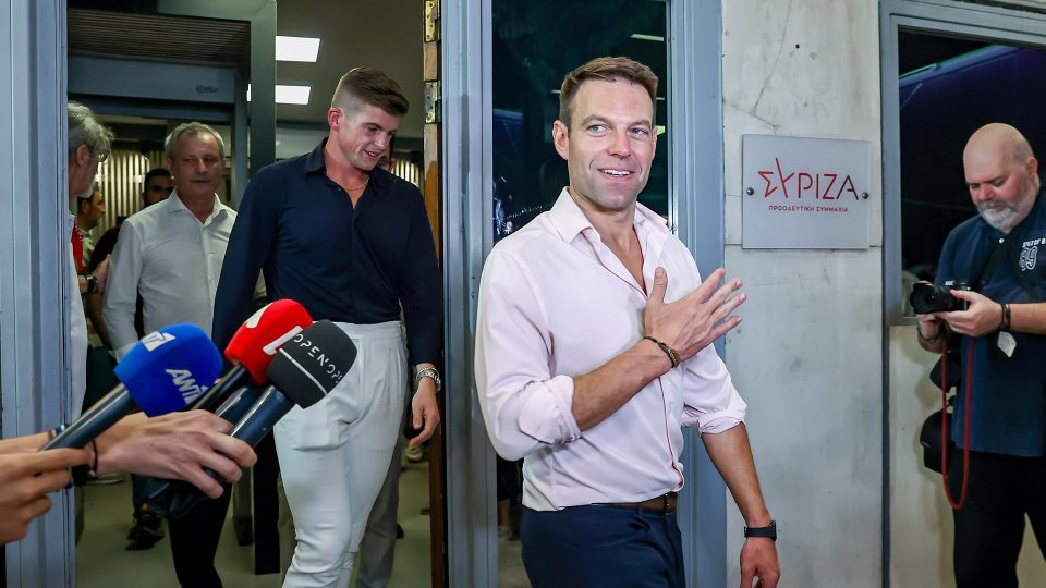 Првиот геј-лидер на партија во Грција подготвен да стане и првиот геј премиер