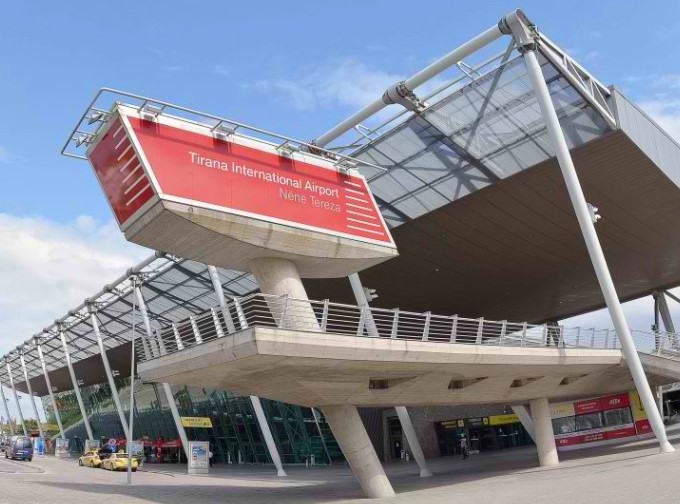 Аеродромот во Тирана урива рекорди