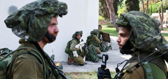 Израел: Убиен е командант на Хамас кој држеше 1.000 заложници во болница