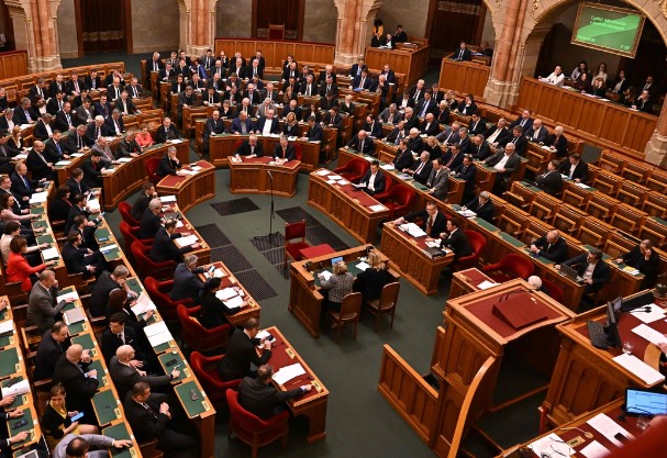 Унгарскиот парламент одби да гласа за кандидатурата на Шведска во НАТО