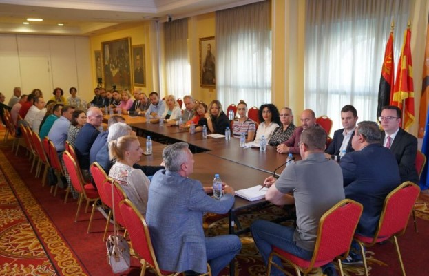Mицкоски на средба со пратеничката група на ВМРО-ДПМНЕ: Надвор од здрав разум е докажани криминалци да се ослободат, законот за амнестија ќе се блокира