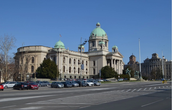 Владата на Србија побара распуштање на Собранието и распишување избори