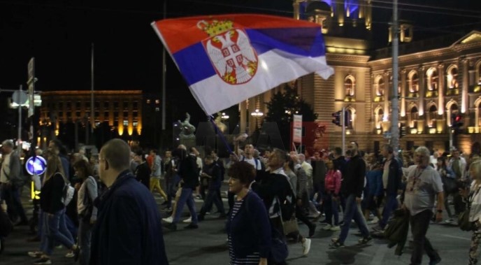 Српската опозиција бараше избори, а сега моли бога да не ги добие