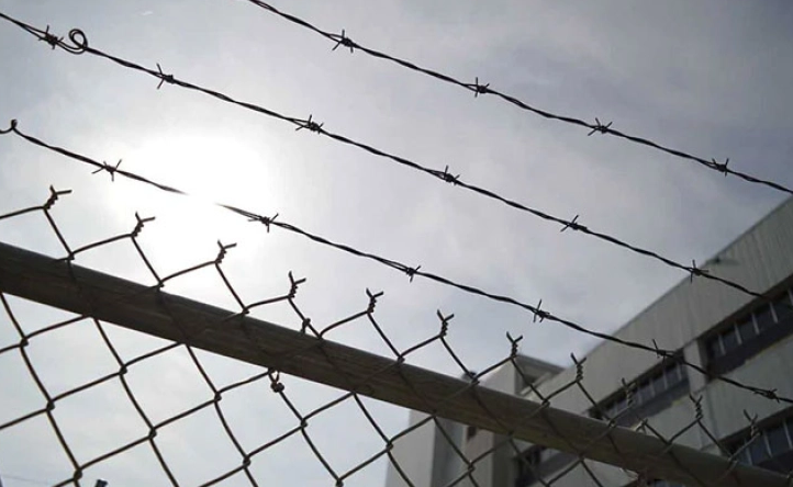 Околу 70 затвореници во затворот на грчкиот остров Крф започнале штрајк со глад