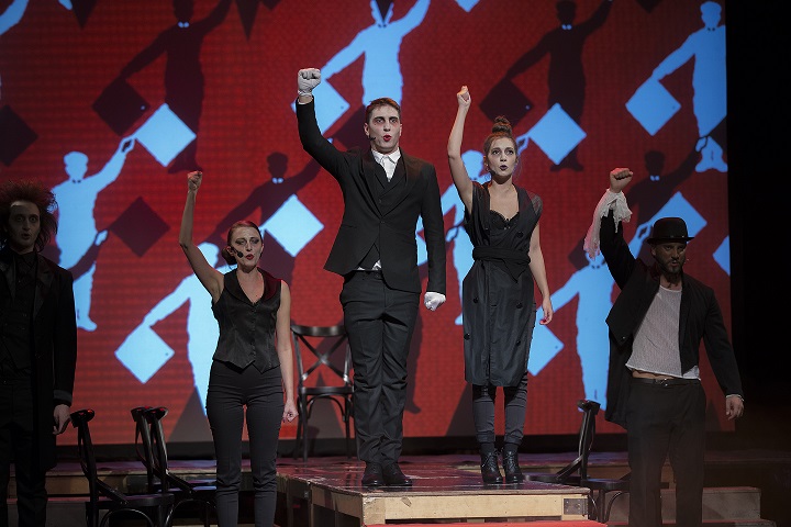 Театар Комедија гостува во Белград со мјузиклот „Боливуд“ на режисерката Наташа Поплавска
