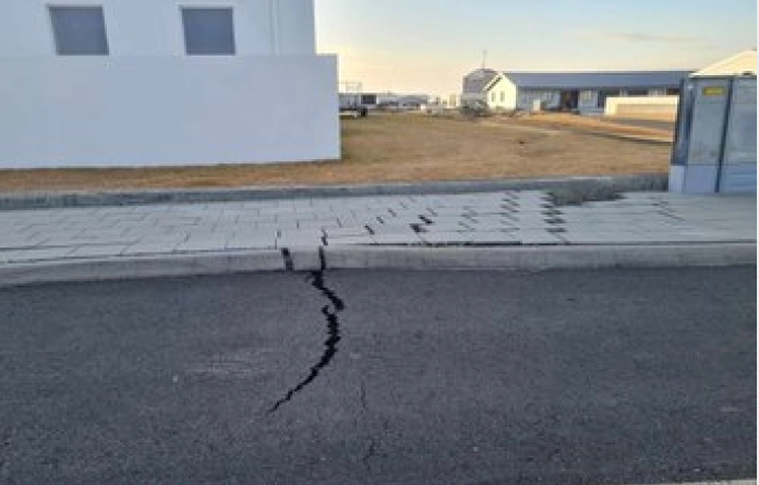 За неколку часа на Исланд регистрирани околу 900 земјотреси, земјата се подготвува за вулканска ерупција