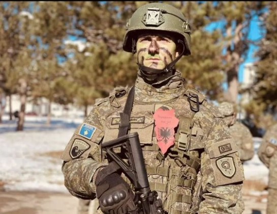 Половина Македонија на градите на косовските војници