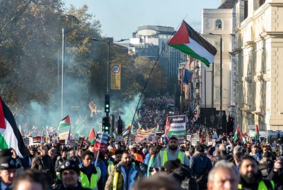 Лондон се крена поради најавеното примирје во Газа