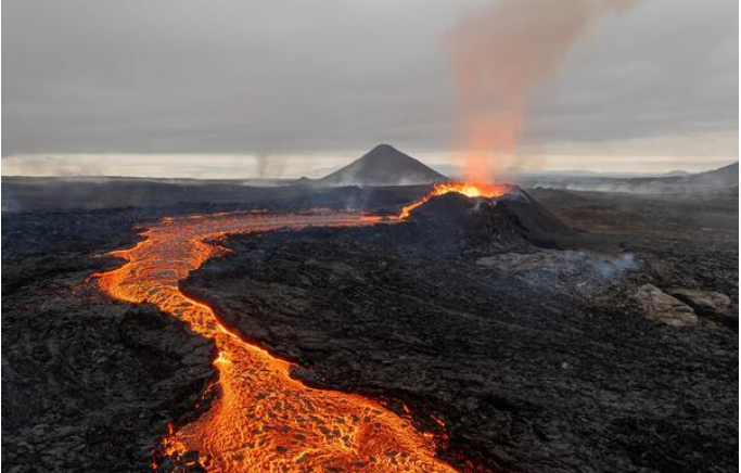 Снимени неверојатни звуци од продорот на магмата во Исланд: Еве како звучат сеизмичките активности под земја