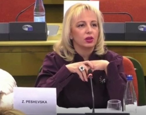 Пешевска за Џамбаски: Вие сте срам не само за Бугарија, туку и лош пример за европратеник