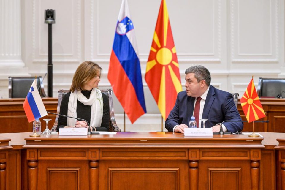 Маричиќ – Фајон: Македонија и Словенија го зацврстуваат пријателството со потпишувањето на договорите за долгорочна и стратешка соработка