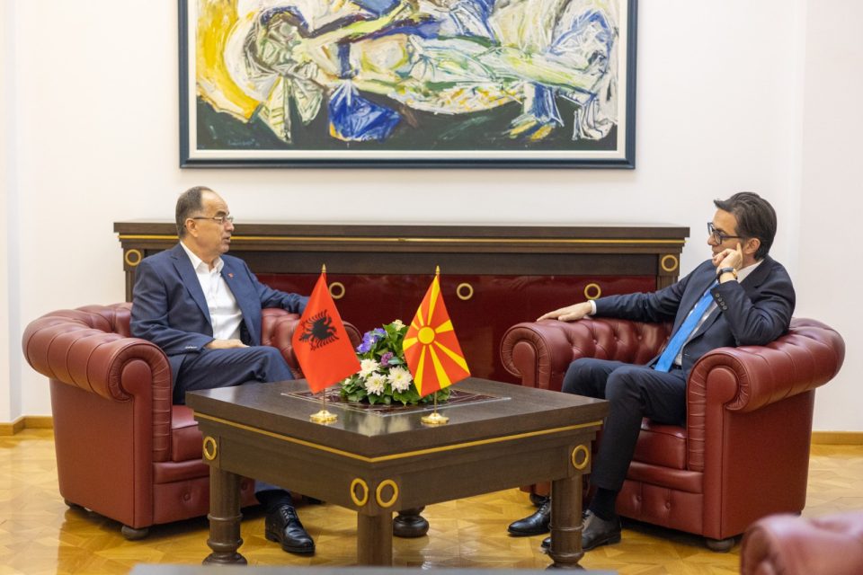 Пендаровски на средба со албанскиот претседател Бајрам Бегај: Двете држави се подготвени за збогатување на меѓусебната соработка
