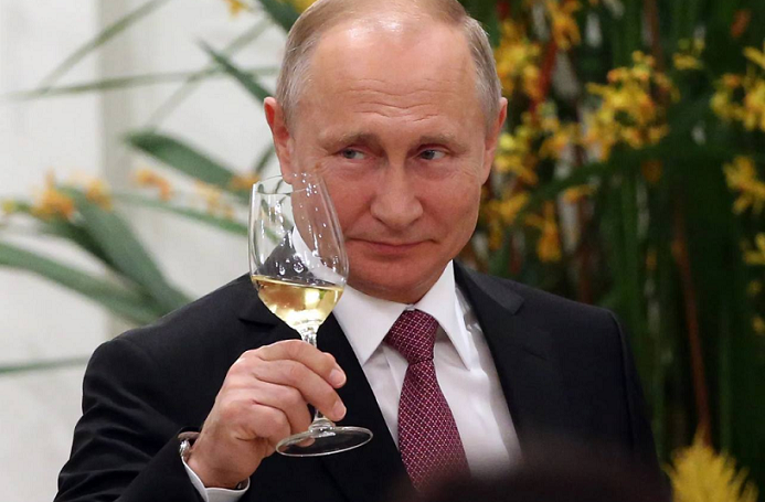 Путин испрати честитки за Божиќ и Нова година: Еве кои светски лидери добија убави желби, а кои не