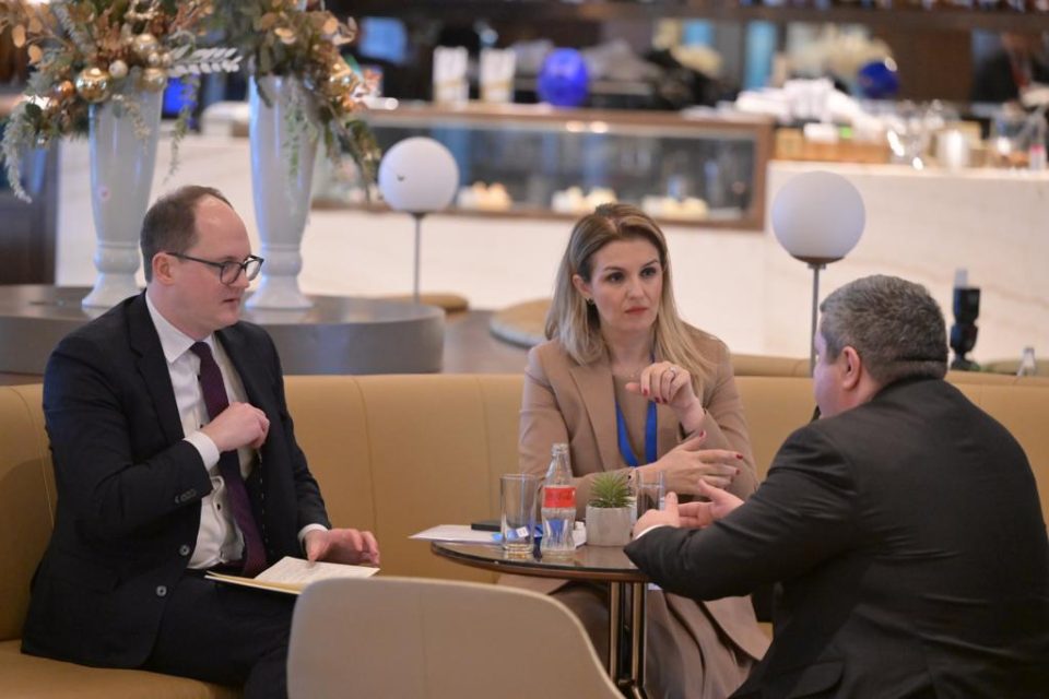 Маричиќ на средба со Јорн Флек од Атлантскиот совет ја потврди посветеноста на евроинтеграциите