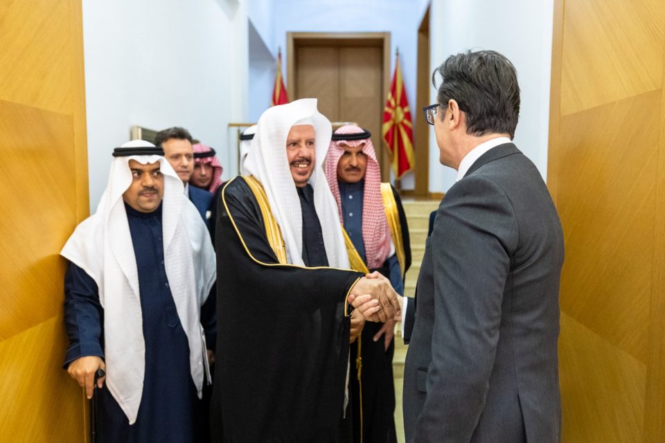 Пендаровски се сретна со Абдулах Бин Мухамед АлШеикх, претседател на Собранието на Саудиска Арабија
