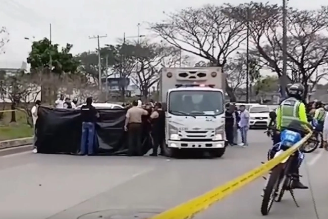 Изрешетан додека одел кон судот: Убиен обвинителот што го истражуваше нападот на ТВ станицата во Еквадор