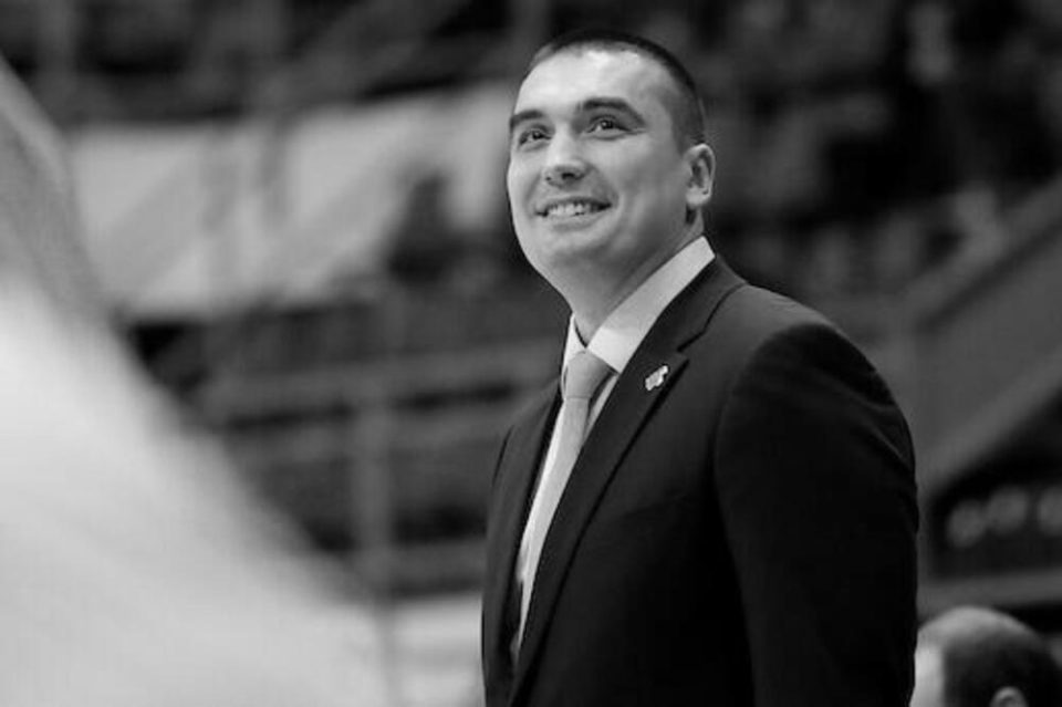 Кошаркарскиот свет во тага: Почина српскиот кошаркарски тренер Дејан Милојевиќ