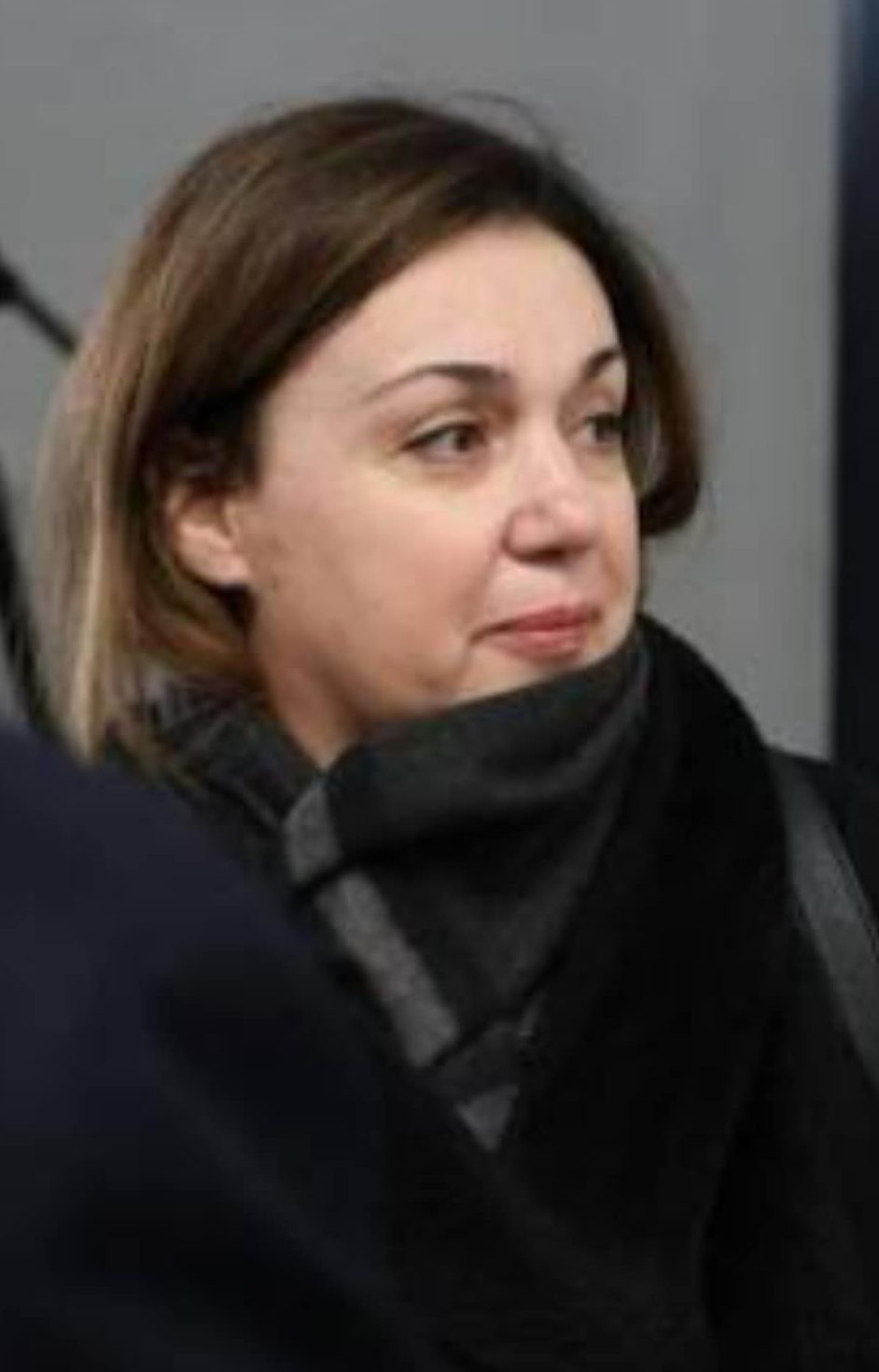 Изразот на лицето на Миљана Кецмановиќ кажува дека засега сè им оди по план, вели мајката на убиената Ана