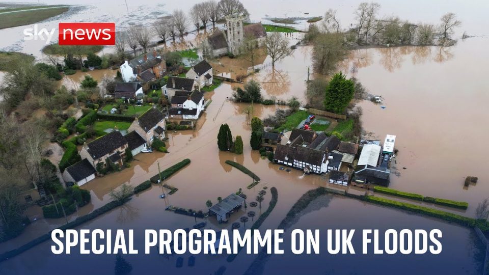Прогласена е вонредна состојба во Велика Британија поради поплавите