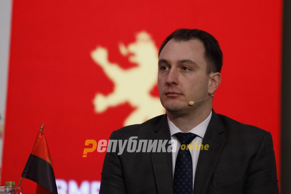 Андоновски: Во „Министерството на Груби“ нема веќе фудбал, ќе се трансформира