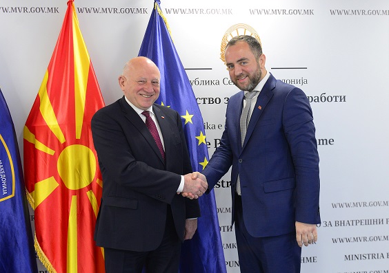 Министерот за внатрешни работи Панче Тошковски се сретна со амбасадорот на Полска Кшиштоф Гжелчик
