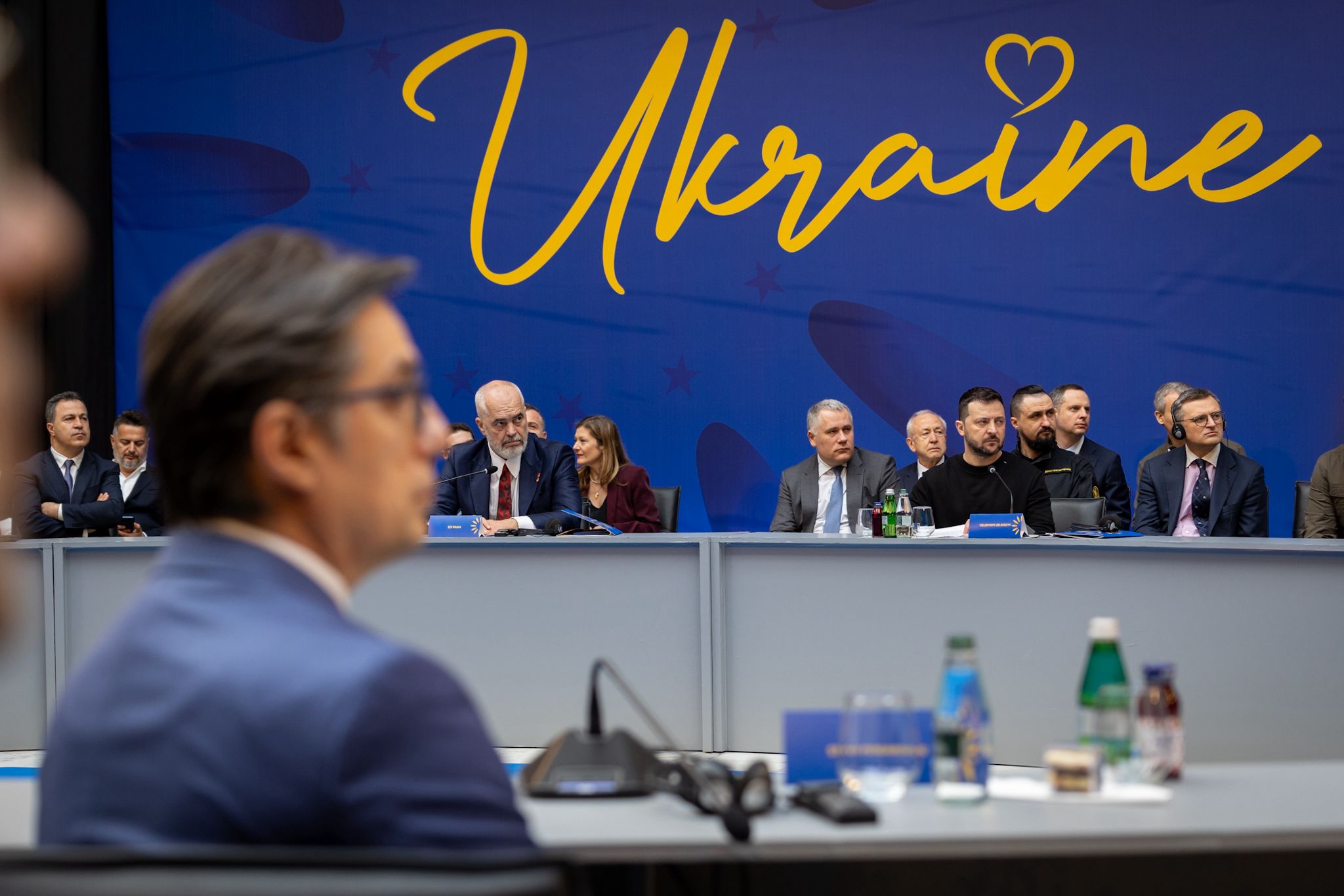Пендаровски на Самитот Украина – Југоисточна Европа во Тирана: Борбата за слобода на Украина се води во име на целиот демократски и цивилизиран свет