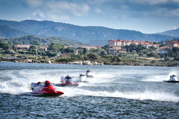 Охриѓани против трка со формули на вода на Охридско Езеро