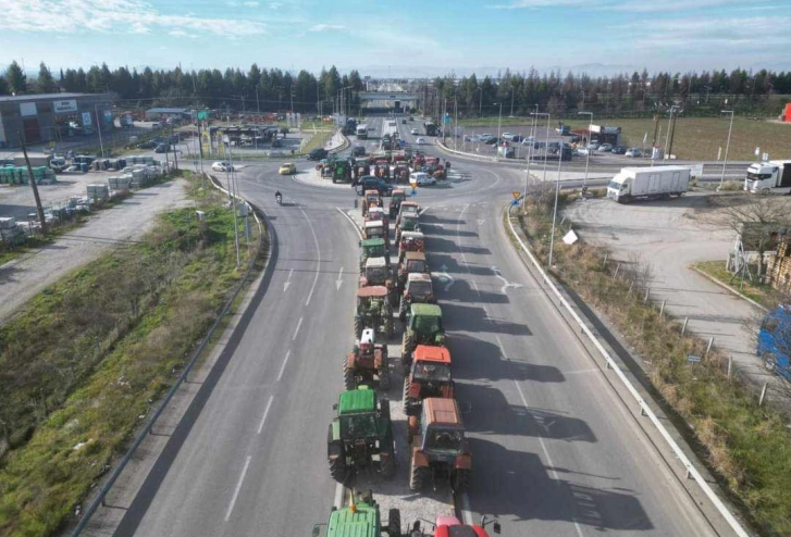 Грчките земјоделци најавија нова блокада на граничниот премин Евзони кон Македонија