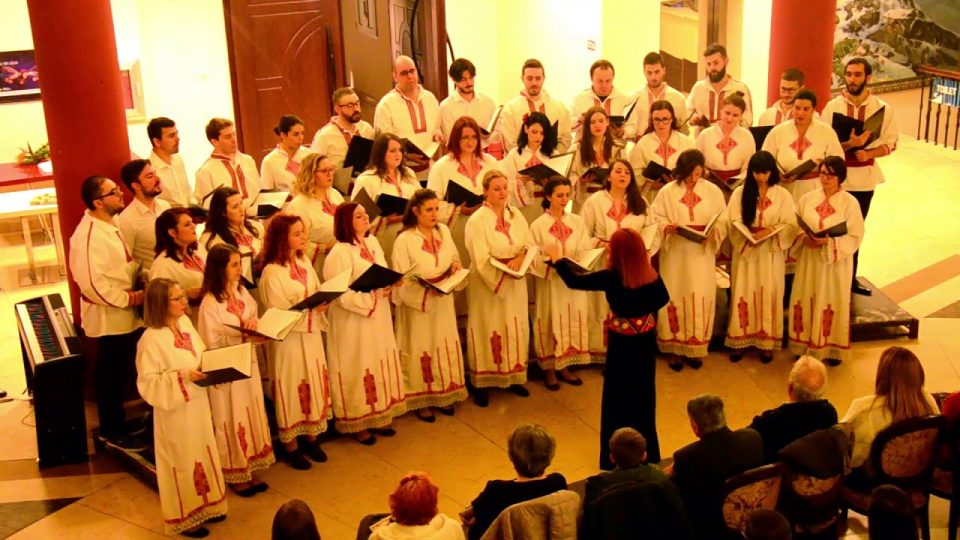 Со концертот „75 години љубов“ на академскиот хор „Мирче Ацев“ почнува реализацијата на годишната програма на Центарот за култура „Иљо Антески-Смок“-Тетово